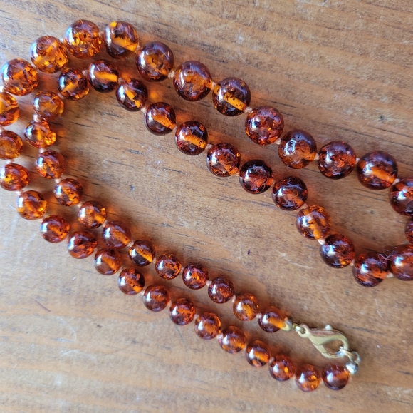 Amber Necklace - Picture 3 of 5
